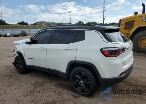 2019 Jeep Compass Latitude из США, поврежденный, VIN 3C4NJDBBXKT839829